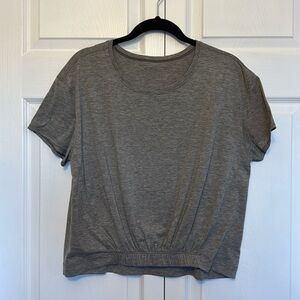 Lululemon cropped ruched hem T shirt